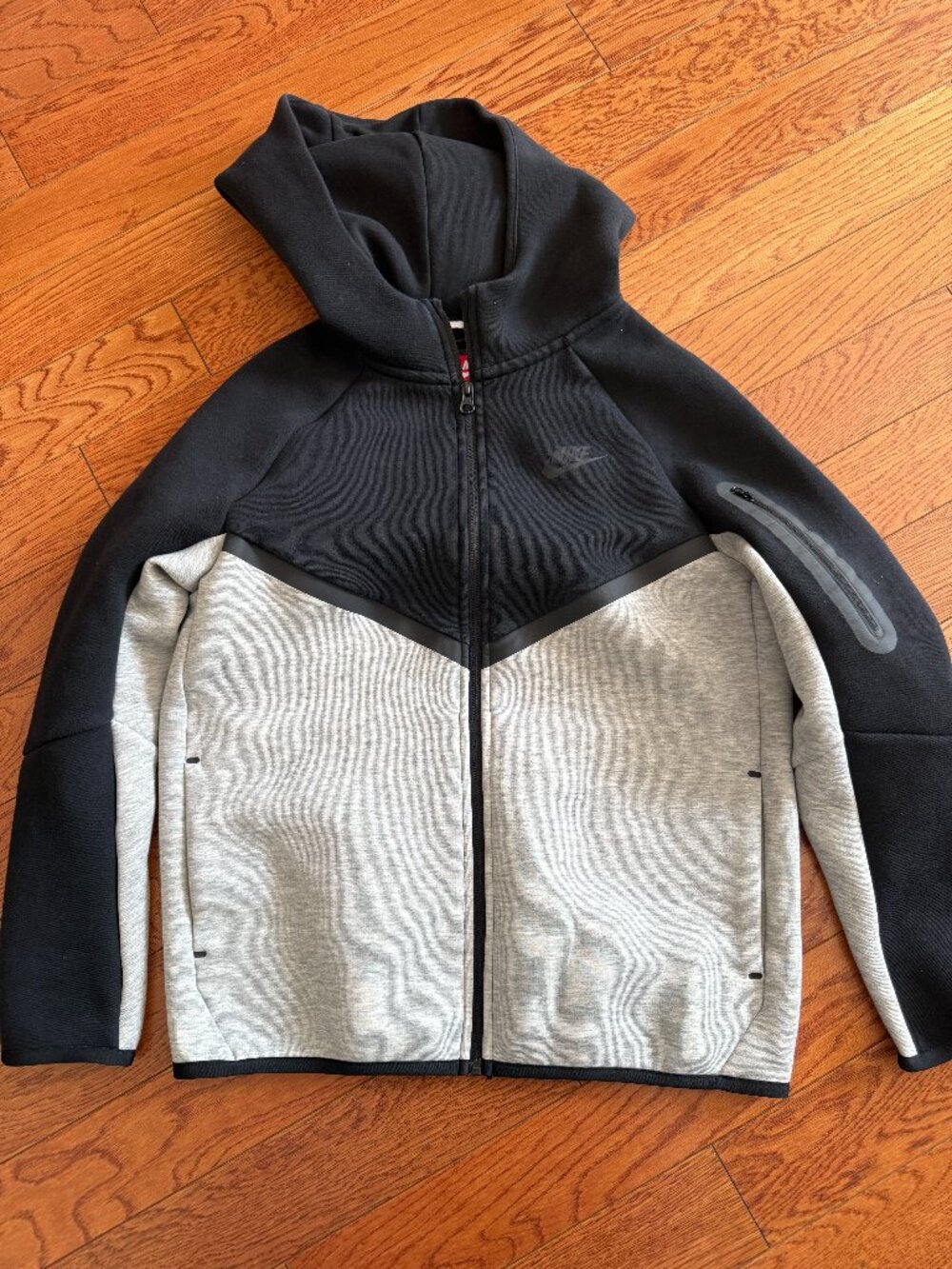 Kids' Nike Sportswear Tech Fleece Full Zip Jacket (gray+black) - Size XL